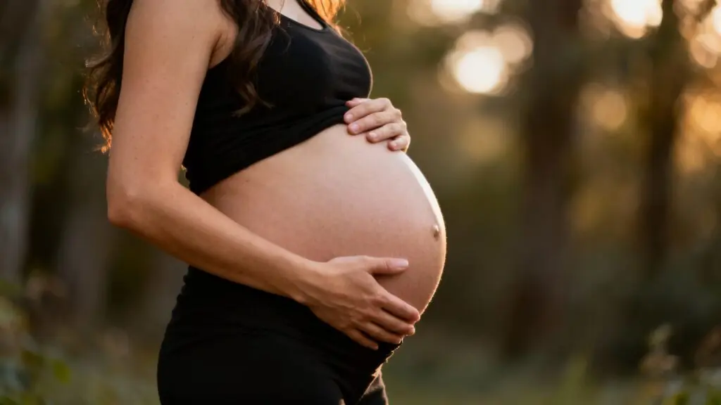 La fin d’un conseil ancestral : le calcium ne prévient plus la pré-éclampsie chez la femme enceinte, selon une nouvelle revue scientifique