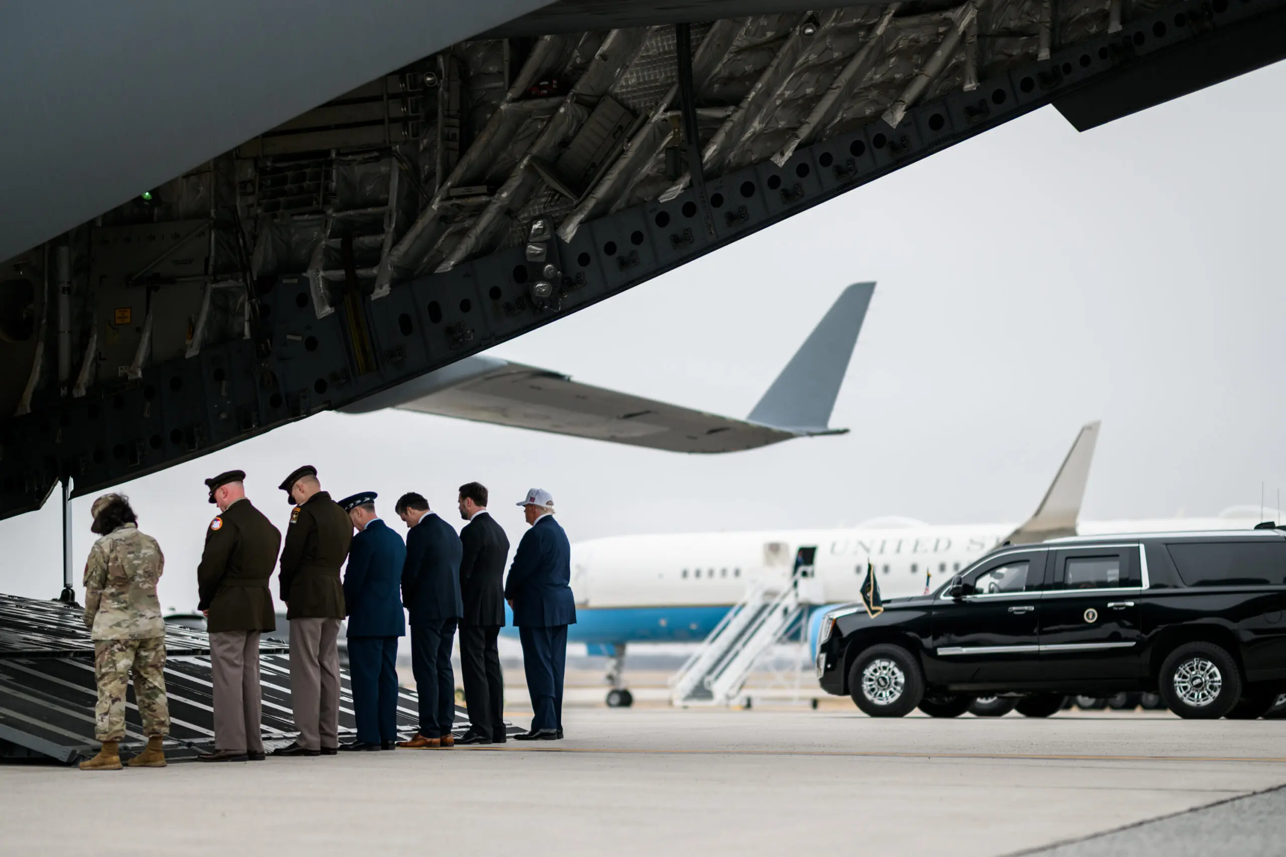 P20260307DT-1204 The Dignified Transfer of Remains of Six U.S. Soldiers.jpg